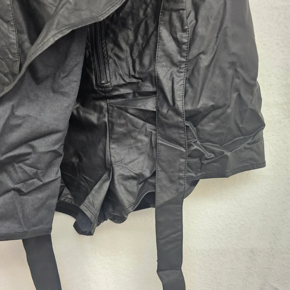 *NWT* Aeropostale XL black shorts w/ flap to look like skirt (skort) - Picture 3 of 8